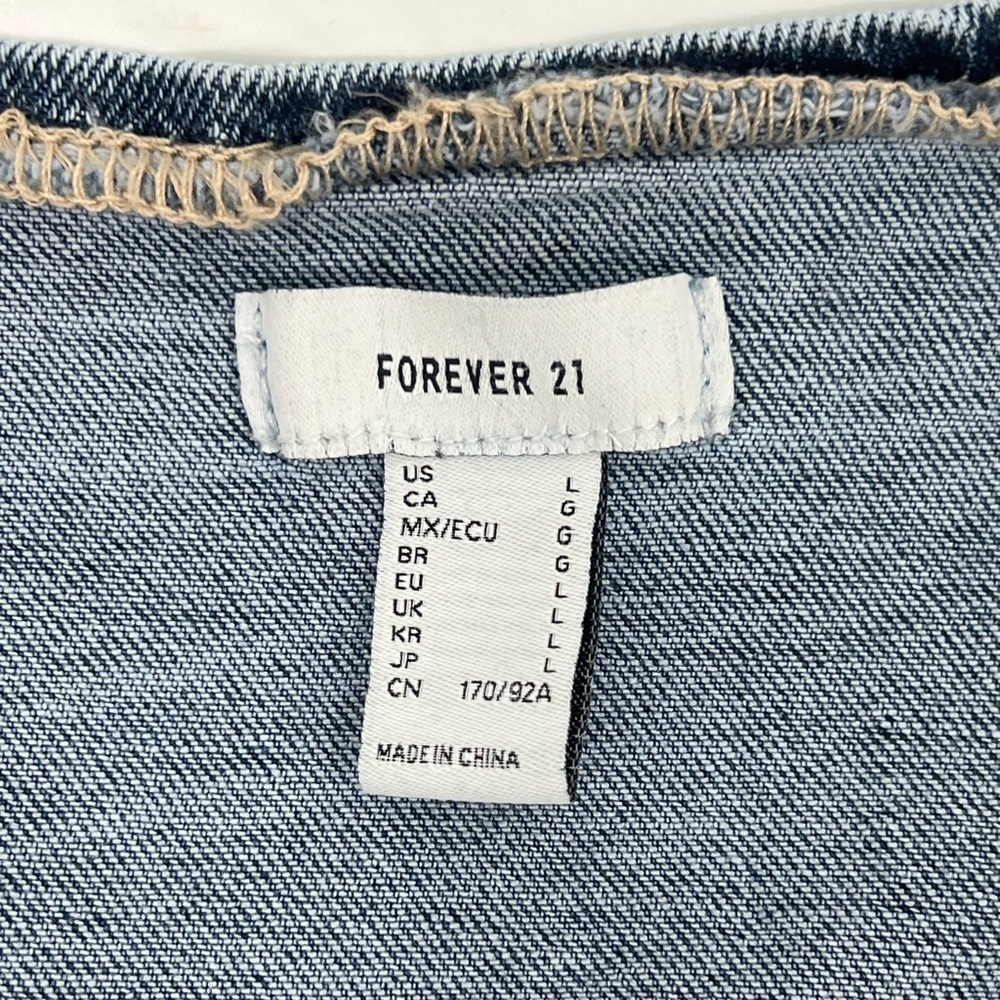 NWOT Forever 21 Cropped Denim Vest White Stitching Pockets L Large - Picture 5 of 8
